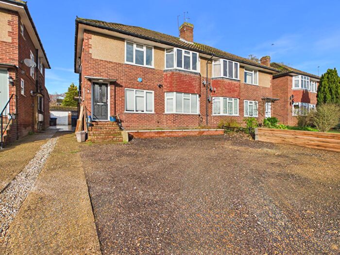 2 Bedroom Maisonette For Sale In Pennylets Green, Stoke Poges, Buckinghamshire, SL2