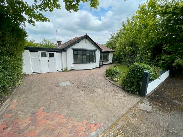 2 Bedroom Detached Bungalow To Rent In George Lane, Bredbury, SK6