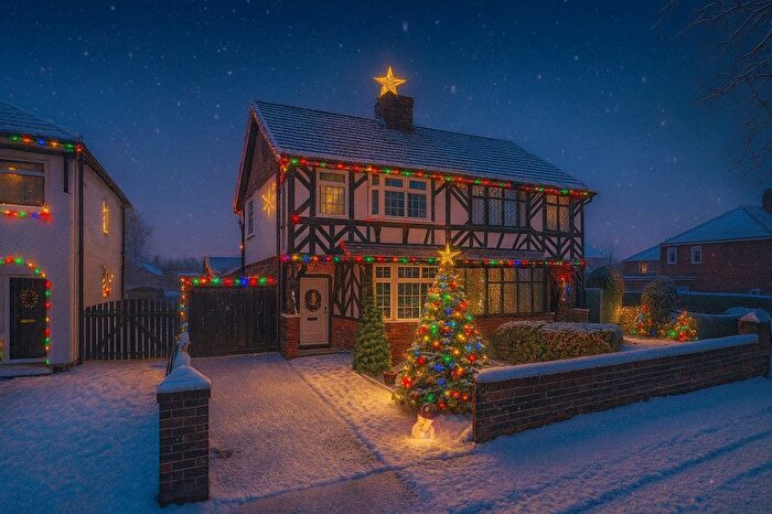 3 Bedroom Semi Detached House For Sale In Derby Road, Widnes, WA8