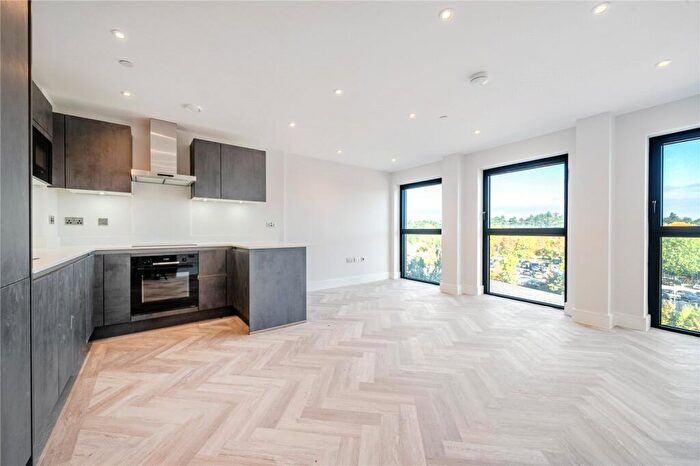 1 Bedroom Flat To Rent In Cockfosters Road, Barnet, EN4