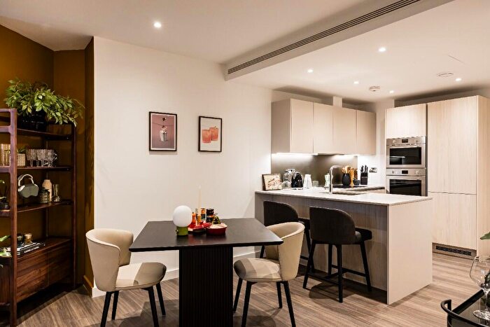 Studio To Rent In Nine Elms Lane, London, SW11