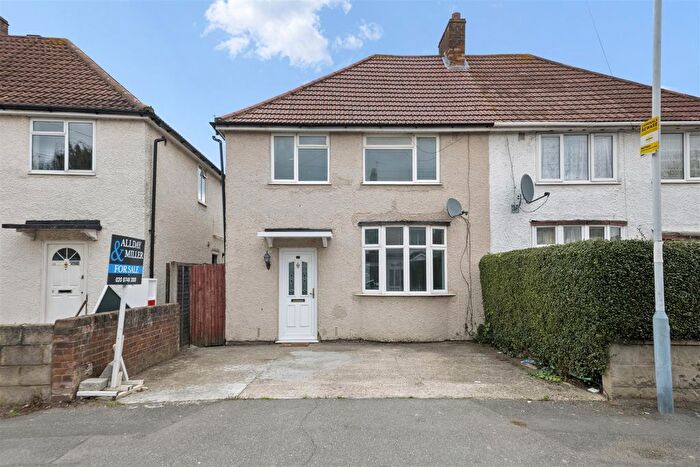 4 Bedroom Semi-Detached House For Sale In Stuart Crescent, Hayes, UB3