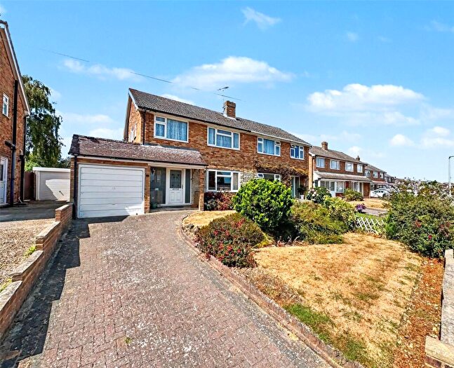 3 Bedroom Semi Detached House For Sale In Birch Grove, Hempstead, Gillingham, Kent, ME7