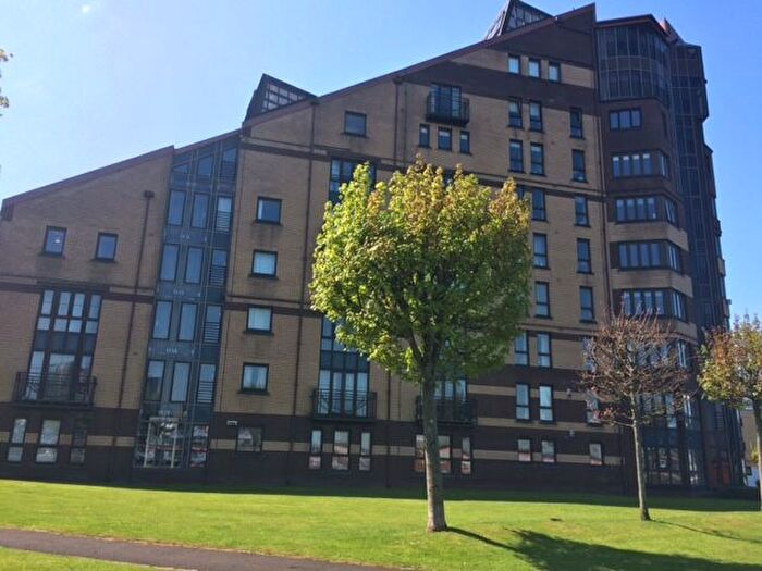 3 Bedroom Flat To Rent In Mavisbank Gardens, Glasgow, G51
