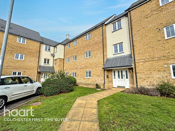 2 Bedroom Apartment For Sale In Weyland Drive, Colchester, CO3