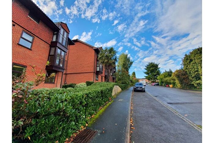 1 Bedroom Flat To Rent In Ellingham, Midhope Road, Woking, GU22