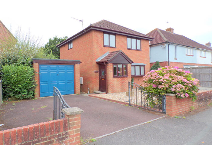 3 Bedroom Detached House For Sale In Larksfield Avenue, Bournemouth, Dorset, BH9