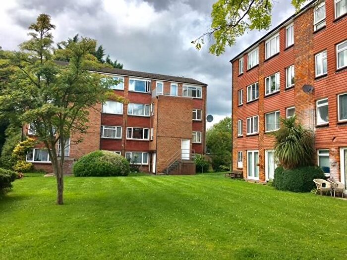 2 Bedroom Maisonette To Rent In Ellison Way, Wokingham, RG40