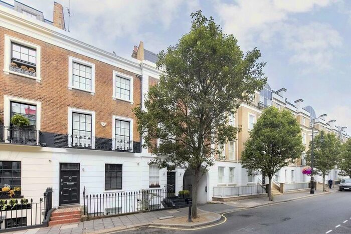 4 Bedroom Property To Rent In Hugh Street, London, SW1V