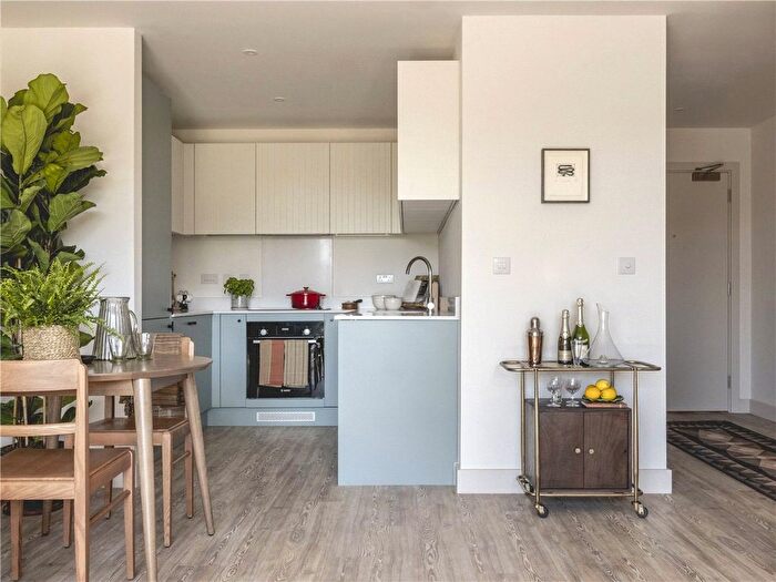 1 Bedroom Flat To Rent In Dobb Way, Cambridge, CB3