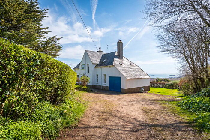 4 Bedroom Detached House For Sale In Mynytho, Pwllheli, LL53