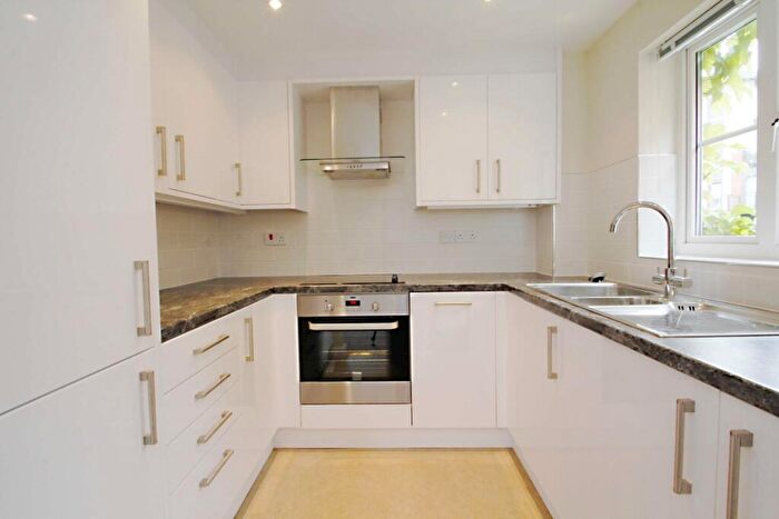 2 Bedroom Apartment To Rent In St Thomas Street, Oxford, OX1