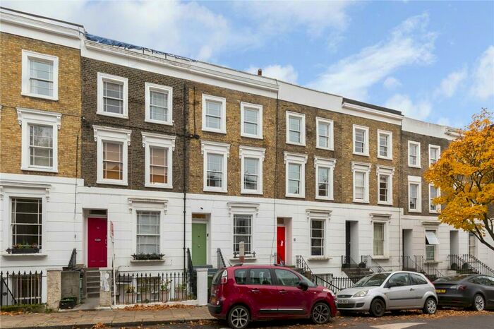 3 Bedroom Apartment To Rent In Offord Road, London, N1