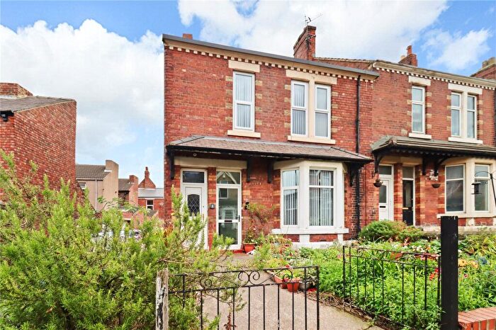 3 Bedroom Flat For Sale In Westmorland Avenue, Wallsend, Tyne And Wear, NE28
