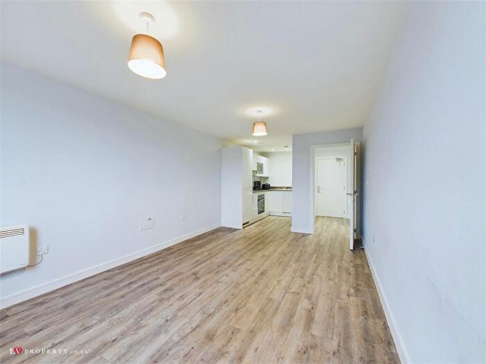 1 Bedroom Apartment For Sale In Bradford Street, Birmingham, B12