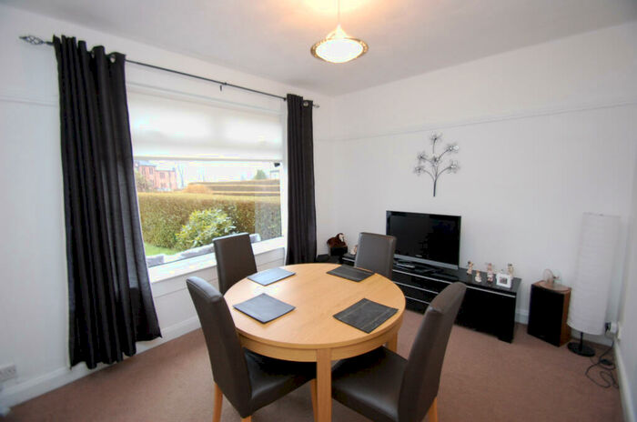 3 Bedroom Semi-Detached House For Sale In Maidland Road, Pollok, Glasgow, G53