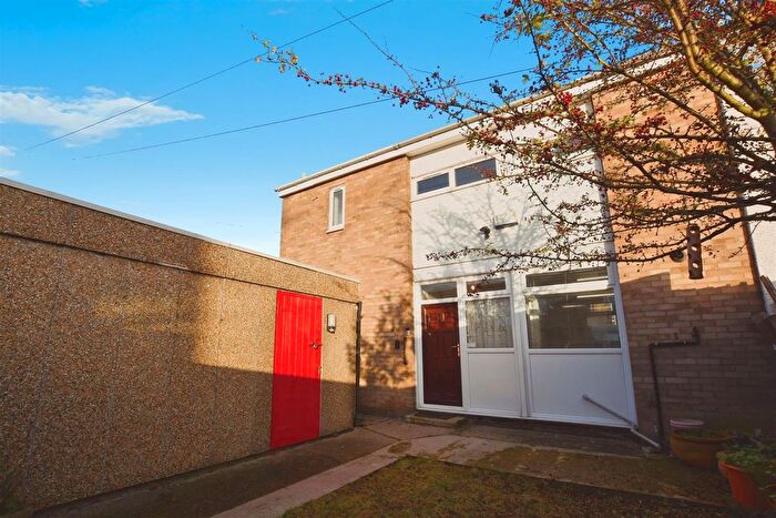 2 Bedroom End Terrace House For Sale In Ashworthy Close, Bransholme, Hull, HU7