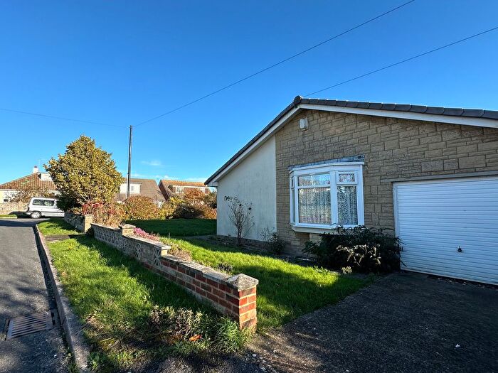 2 Bedroom Detached Bungalow For Sale In Hurstwood Close, Bexhill-On-Sea, TN40
