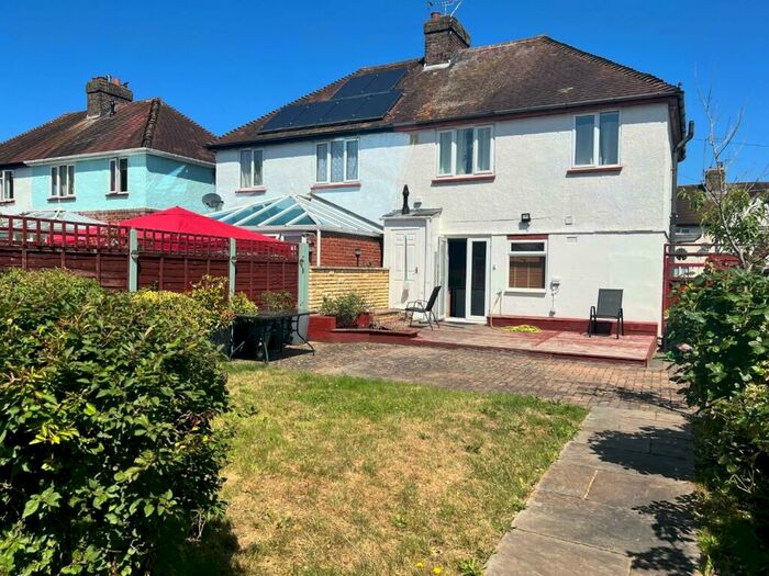 3 Bedroom Semi-Detached House To Rent In Eden Grove Road, Byfleet, West Byfleet, KT14