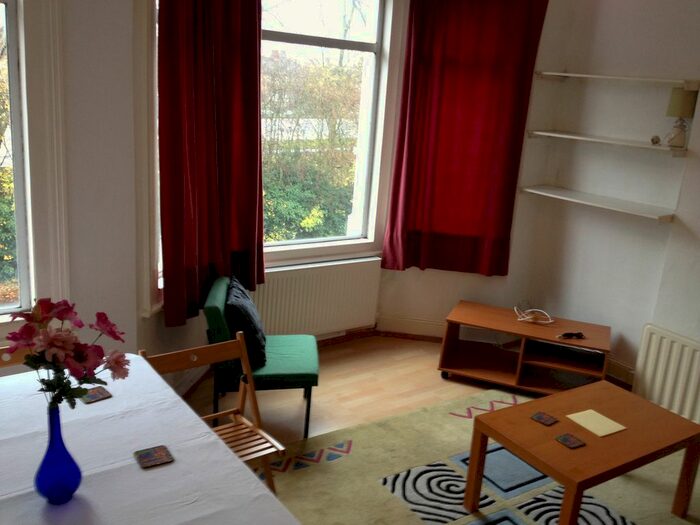 1 Bedroom Flat To Rent In Barham Close, Wembley, HA0