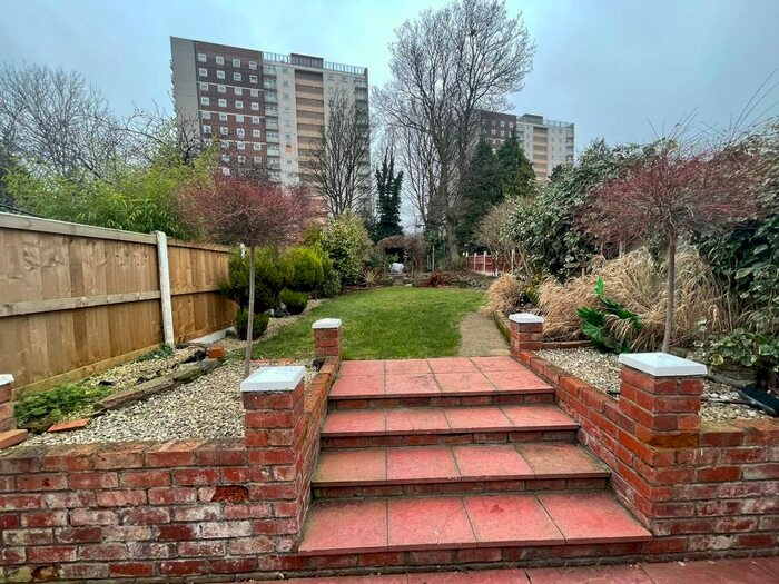 3 Bedroom Semi-Detached House To Rent In Uplands Avenue, Rowley Regis B65