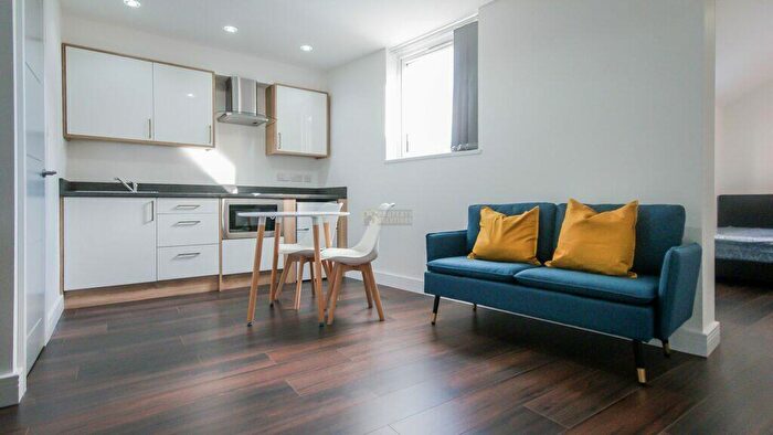 1 Bedroom Property To Rent In Bristol Road, Selly Oak, Birmingham, B29