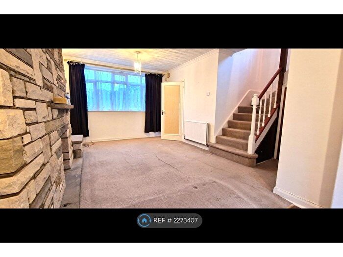 4 Bedroom Detached House To Rent In All Saints Crescent, Watford, WD25