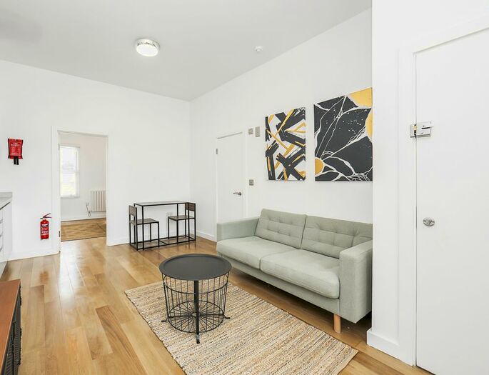 Studio To Rent In Clapham Manor Street, London, SW4