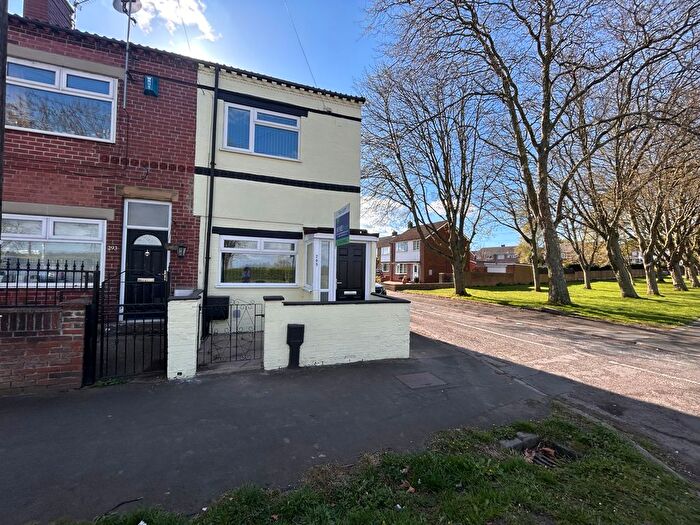 2 Bedroom End Of Terrace House To Rent In Wakefield Road, Normanton, WF6