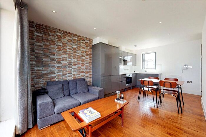 1 Bedroom Apartment To Rent In Vyner Street, Cambridge Heath, London, E2