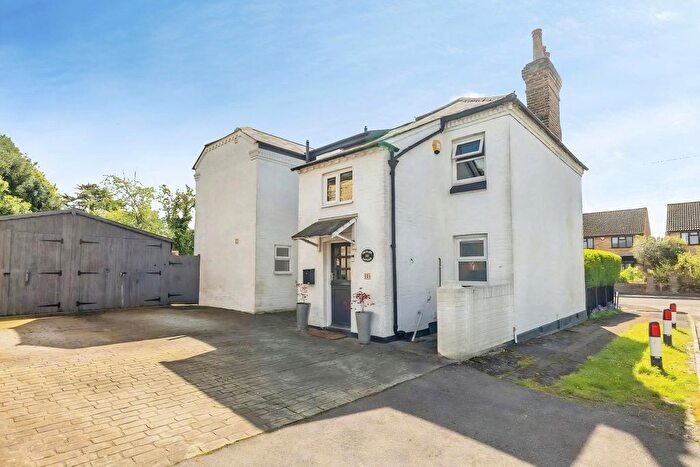 4 Bedroom Detached House For Sale In High Street, Iver, SL0