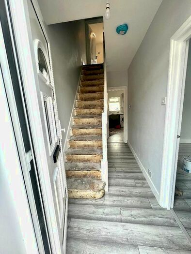 3 Bedroom Terraced House To Rent In Alston Road, London, SW17