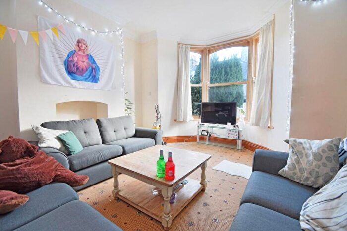 6 Bedroom Terraced House To Rent In Marlborough Road, Sheffield, S10