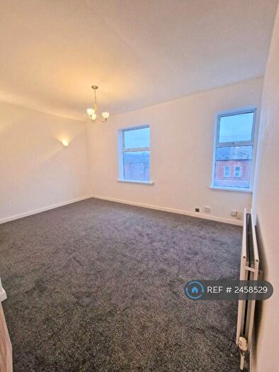 1 Bedroom Flat To Rent In Vicarage Road, Smethwick, B67