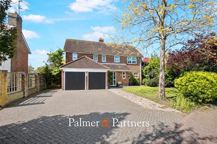 4 Bedroom Detached House For Sale In Littlecotes, Mile End, Colchester, Essex, CO4