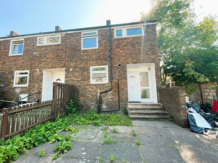 3 Bedroom End Of Terrace House To Rent In Heston Street, London, SE14