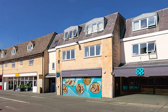 1 Bedroom Flat For Sale In High Street, Witney, OX28