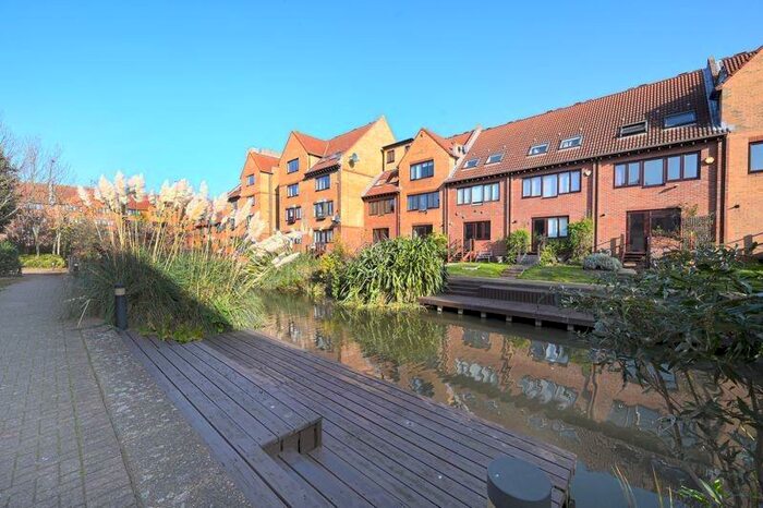 4 Bedroom Terraced House To Rent In Rotterdam Drive, London, Greater London, E14