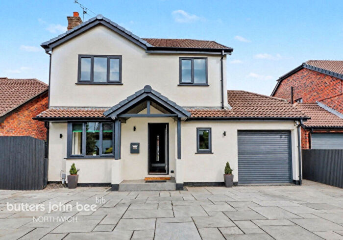 4 Bedroom Detached House For Sale In Summerfield Drive, Northwich, CW9