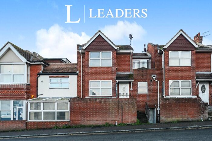 3 Bedroom Terraced House To Rent In Eastern Road, BN2