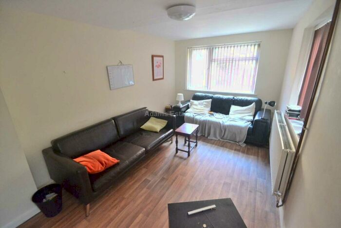 7 Bedroom Terraced House To Rent In Addington Road, Reading, RG1