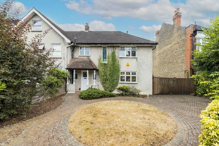 3 Bedroom Semi-Detached House To Rent In Marchwood Crescent, London, W5