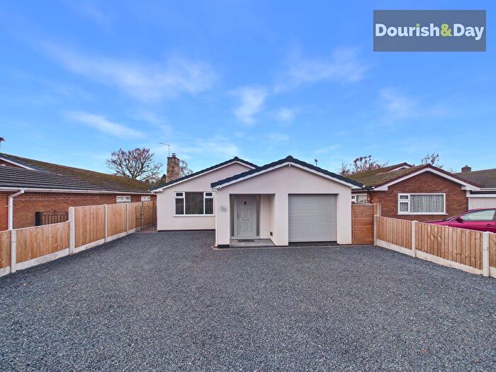 4 Bedroom Detached Bungalow For Sale In Victoria Way, Stafford, ST17