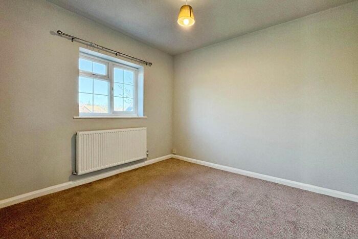 4 Bedroom Link Detached House To Rent In Bedfordshire Way, Wokingham, RG41