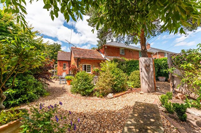 3 Bedroom Semi-Detached House For Sale In Knapp Lane, Ampfield, Romsey, Hampshire, SO51