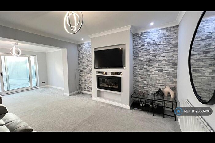 3 Bedroom Semi-Detached House To Rent In Willow Trees Drive, Blackburn, BB1