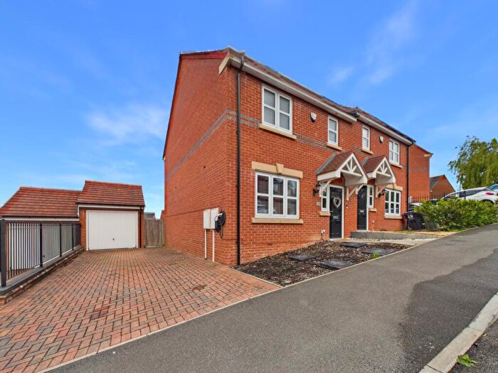 3 Bedroom Semi-Detached House For Sale In Chapel Gate Lane, Langley Mill, NG16
