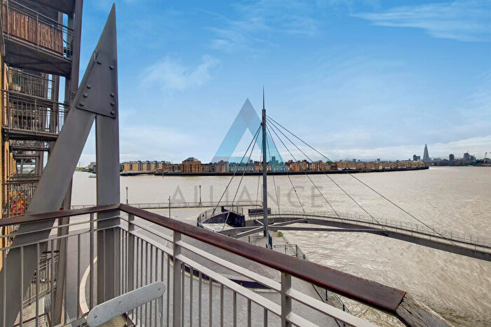 2 Bedroom Flat To Rent In Dundee Wharf, Three Colt Street, London, E14
