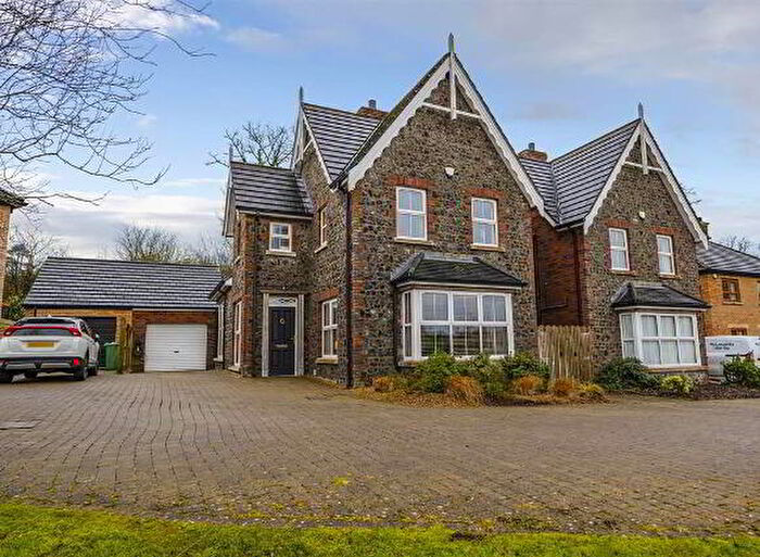 3 Bedroom Detached House For Sale In Belsize Meadows, Lisburn, BT27