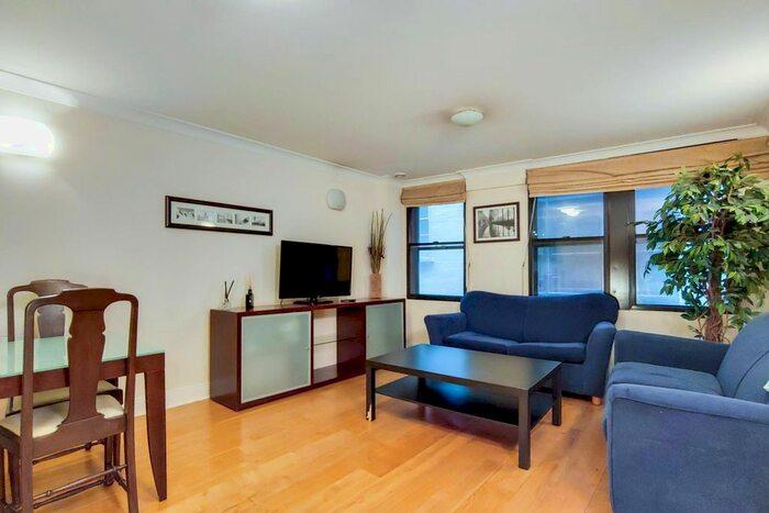 1 Bedroom Flat To Rent In Botolph Alley, City, London, EC3R